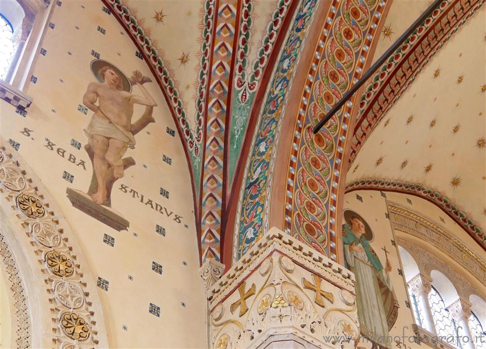 Milano - Decorazioni all'interno della Basilica di San Calimero